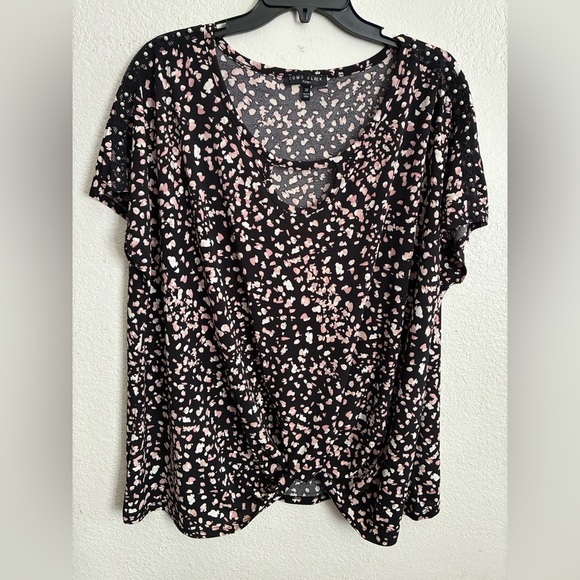 Como Black Women Crew-Neck Front Twist Black Top 3X - Picture 2 of 12